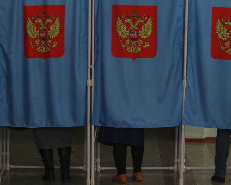 Выборы-2010: «Единая Россия» получает 44,8%, КПРФ – 25,07%